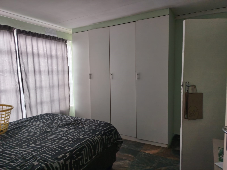 To Let 1 Bedroom Property for Rent in Oos Einde North West